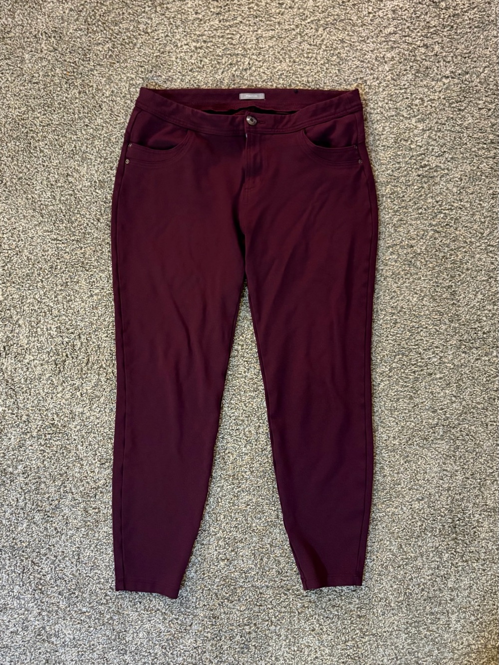 Maurice’s Large Burgundy Stretch Office Pants
